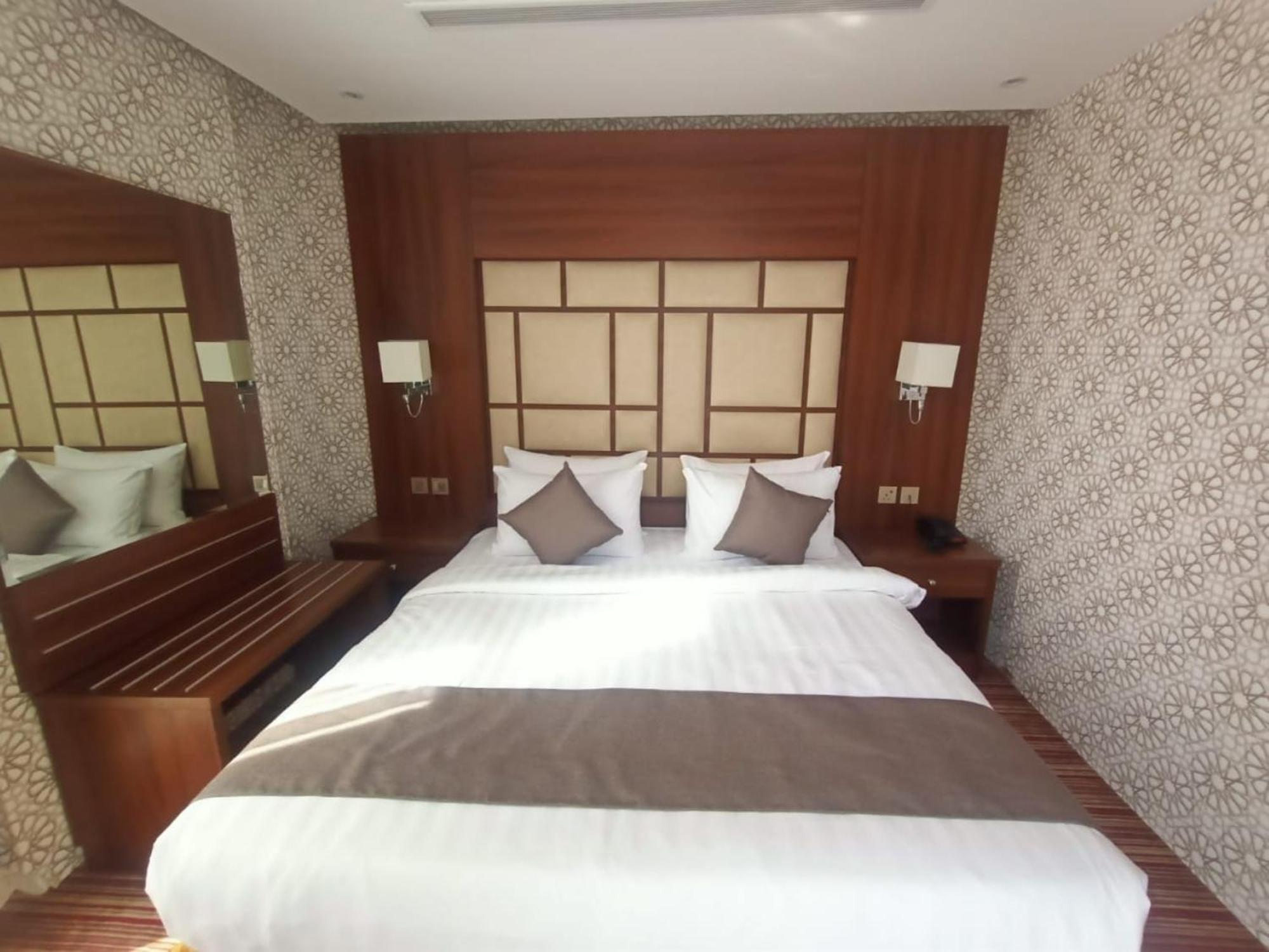Quiet Jeddah Al Hamra Hotel Exterior photo