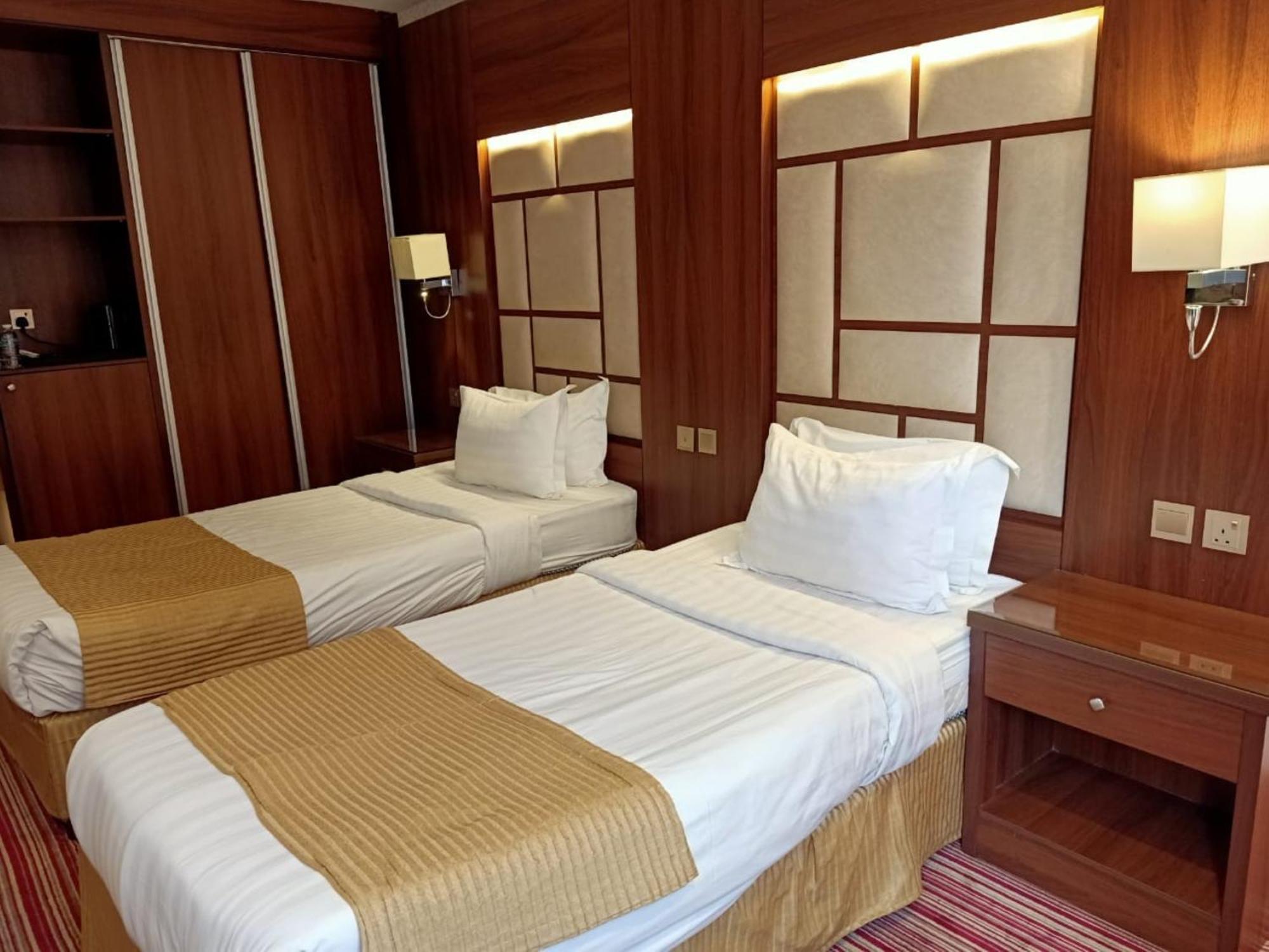 Quiet Jeddah Al Hamra Hotel Exterior photo